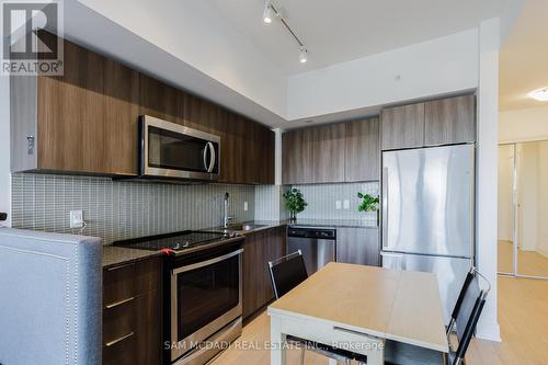 2122 - 30 Shore Breeze Drive, Toronto, ON - Indoor Photo Showing Kitchen