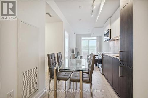 610 - 500 Dupont Street, Toronto, ON - Indoor Photo Showing Dining Room