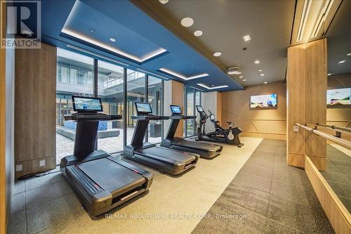 610 - 500 Dupont Street, Toronto, ON - Indoor Photo Showing Gym Room