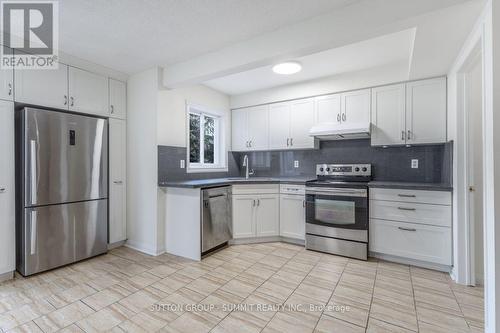 5144 Porter Street, Burlington, ON - Indoor Photo Showing Kitchen