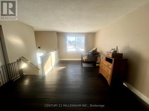 400 Robert Street, Shelburne, ON - Indoor