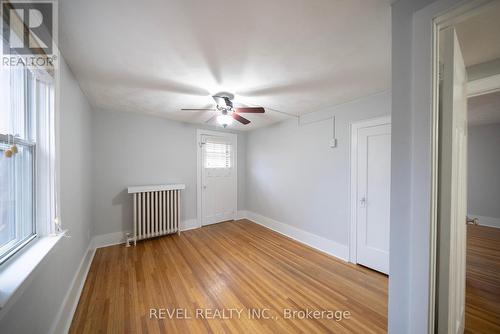 108 Colborne Street N, Norfolk, ON - Indoor Photo Showing Other Room