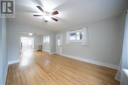 108 Colborne Street N, Norfolk, ON - Indoor Photo Showing Other Room