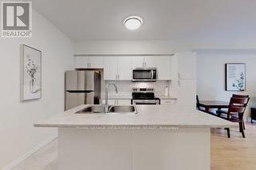 208 - 344 Florence Drive, Peterborough, ON - Indoor Photo Showing Kitchen With Double Sink With Upgraded Kitchen