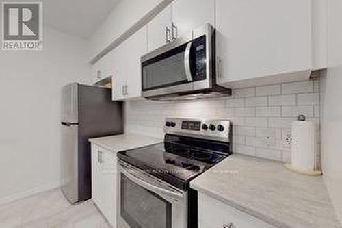 208 - 344 Florence Drive, Peterborough, ON - Indoor Photo Showing Kitchen