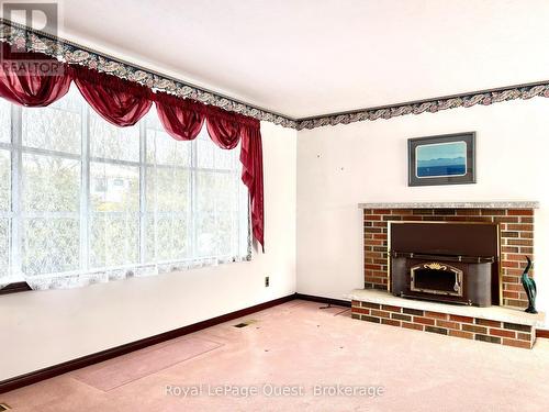 5 Edith Drive, Oro-Medonte (Prices Corners), ON - Indoor With Fireplace