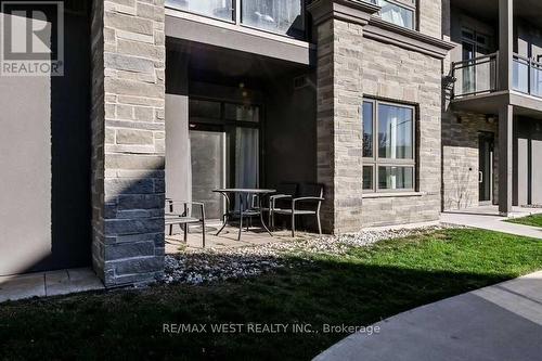 115 - 35 Southshore Crescent, Hamilton, ON - Outdoor