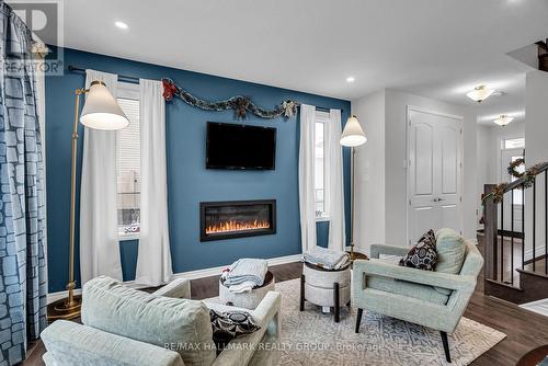 154 Aubrais Crescent, Ottawa, ON - Indoor With Fireplace