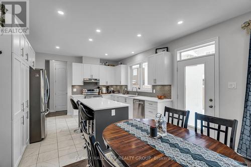 154 Aubrais Crescent, Ottawa, ON - Indoor Photo Showing Other Room