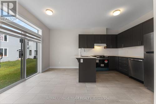 349 Appalachian Circle, Ottawa, ON - Indoor Photo Showing Kitchen With Stainless Steel Kitchen