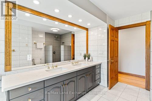 248 Bruce Road 23 Road, Kincardine, ON - Indoor Photo Showing Bathroom