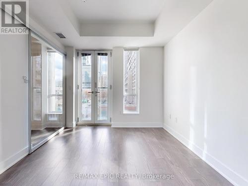 409 - 955 Bay Street, Toronto, ON - Indoor Photo Showing Other Room