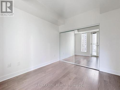 409 - 955 Bay Street, Toronto, ON - Indoor Photo Showing Other Room