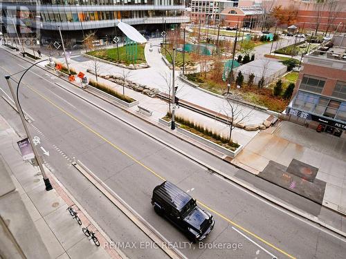 409 - 955 Bay Street, Toronto, ON - Outdoor