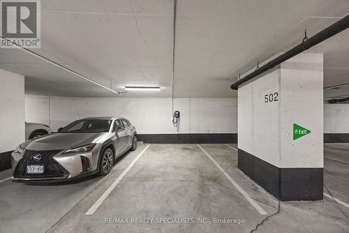 609 - 12 Bonnycastle Street, Toronto, ON - Indoor Photo Showing Garage