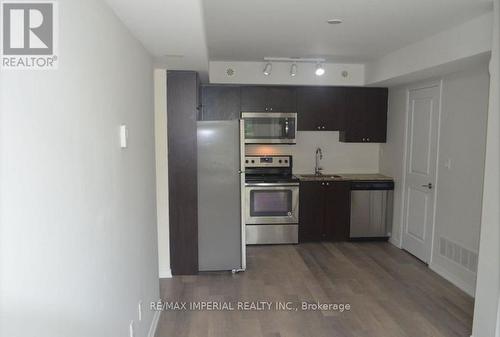 202 - 1070 Progress Avenue, Toronto, ON - Indoor Photo Showing Kitchen