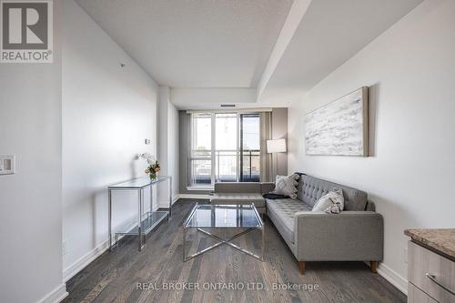 213 - 9201 Yonge Street, Richmond Hill, ON - Indoor