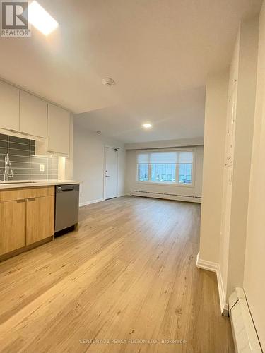 3 - 167 Thirteenth Street, Toronto, ON - Indoor Photo Showing Kitchen