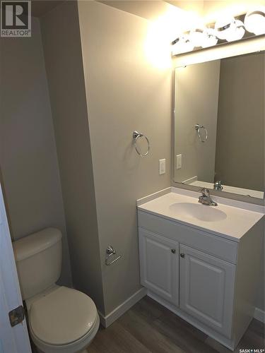 2121&2125 Rothwell Street, Regina, SK - Indoor Photo Showing Bathroom