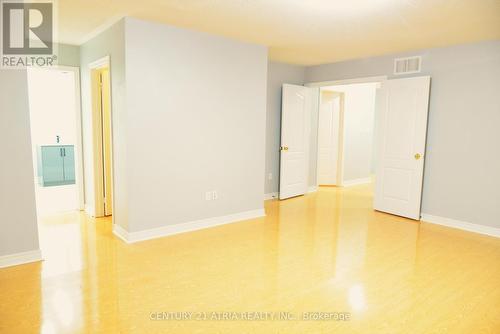 1093 Lamplight Way, Mississauga, ON - Indoor Photo Showing Other Room