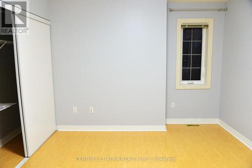 1093 Lamplight Way, Mississauga, ON - Indoor Photo Showing Other Room