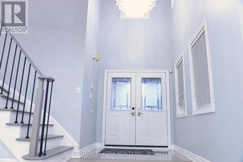 1093 Lamplight Way, Mississauga, ON - Indoor Photo Showing Other Room