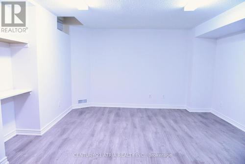 1093 Lamplight Way, Mississauga, ON - Indoor Photo Showing Other Room