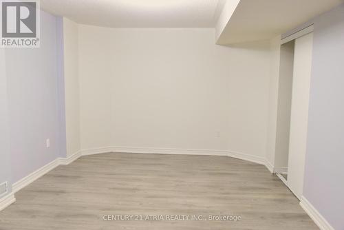 1093 Lamplight Way, Mississauga, ON - Indoor Photo Showing Other Room