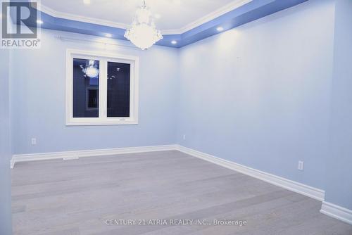 1093 Lamplight Way, Mississauga, ON - Indoor Photo Showing Other Room