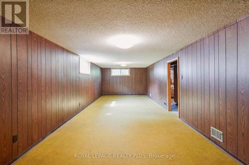 40 Forest Hill Crescent, Hamilton, ON - Indoor Photo Showing Other Room