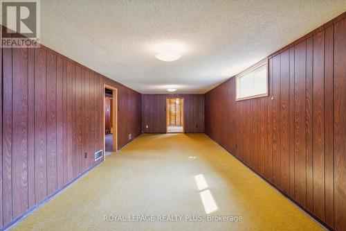 40 Forest Hill Crescent, Hamilton, ON - Indoor Photo Showing Other Room