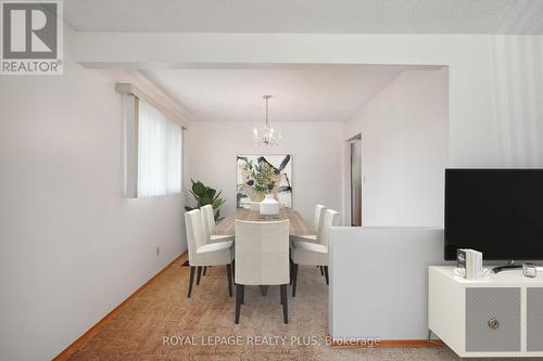 40 Forest Hill Crescent, Hamilton, ON - Indoor Photo Showing Dining Room