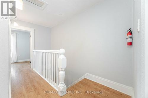 78 Bond Street, Cambridge, ON - Indoor Photo Showing Other Room