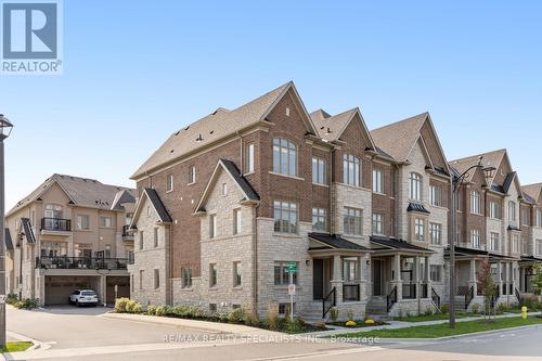 39 New Yorkton Avenue, Markham, ON - Outdoor With Facade