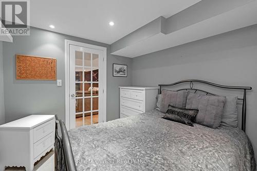 27 Coolspring Crescent, Caledon, ON - Indoor Photo Showing Bedroom