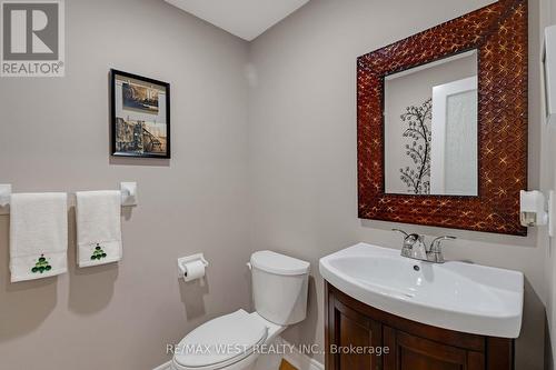 27 Coolspring Crescent, Caledon, ON - Indoor Photo Showing Bathroom