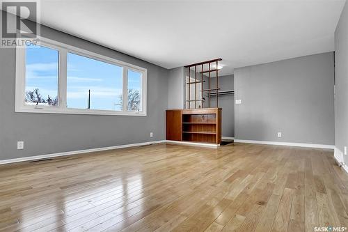 1105 Dover Avenue, Regina, SK - Indoor