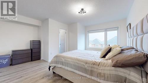 120 Huguenot Road, Oakville, ON - Indoor Photo Showing Bedroom