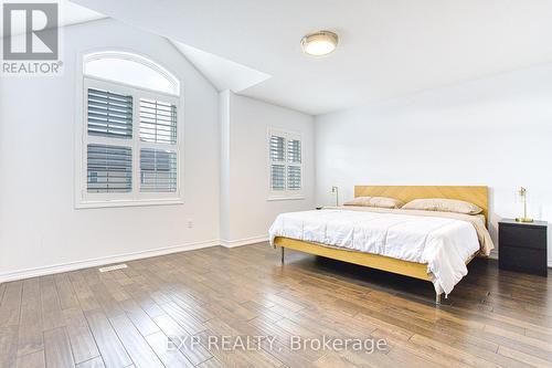 67 Padua Crescent, Hamilton, ON - Indoor Photo Showing Bedroom