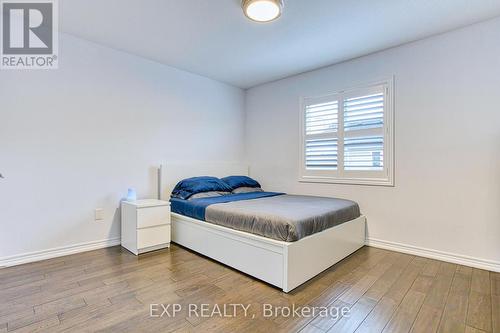 67 Padua Crescent, Hamilton, ON - Indoor Photo Showing Bedroom