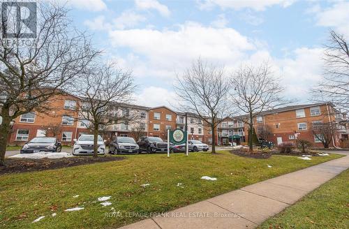 114 - 95 Wellington Street, Clarington (Bowmanville), ON - Outdoor