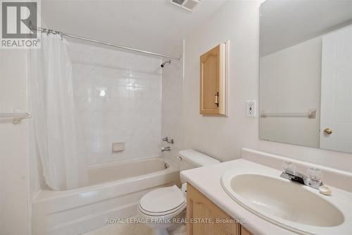 114 - 95 Wellington Street, Clarington (Bowmanville), ON - Indoor Photo Showing Bathroom