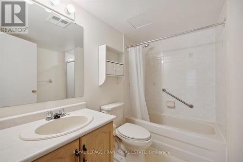 114 - 95 Wellington Street, Clarington (Bowmanville), ON - Indoor Photo Showing Bathroom