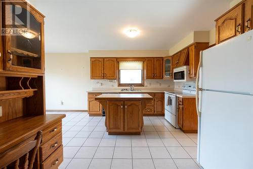 2064 London Line, Sarnia, ON - Indoor Photo Showing Kitchen With Double Sink