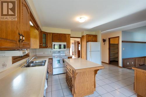 2064 London Line, Sarnia, ON - Indoor Photo Showing Kitchen With Double Sink