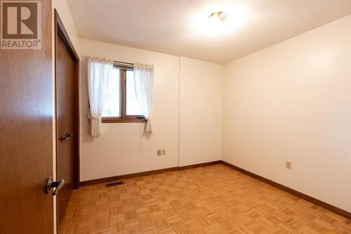 2064 London Line, Sarnia, ON - Indoor Photo Showing Other Room