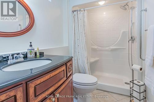 Bsmt - 253 Huntington Crescent, Clarington (Courtice), ON - Indoor Photo Showing Bathroom