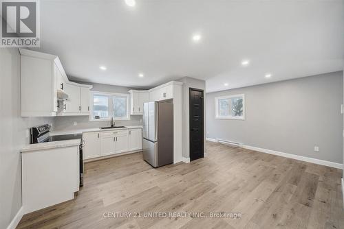 2 - 491 King George Street, Peterborough (Otonabee), ON - Indoor Photo Showing Kitchen