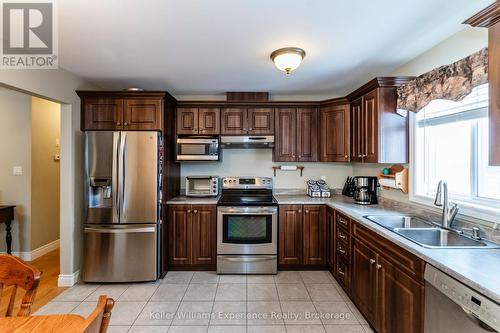 62 Mcdermitt Trail, Tay (Victoria Harbour), ON - Indoor Photo Showing Kitchen With Double Sink