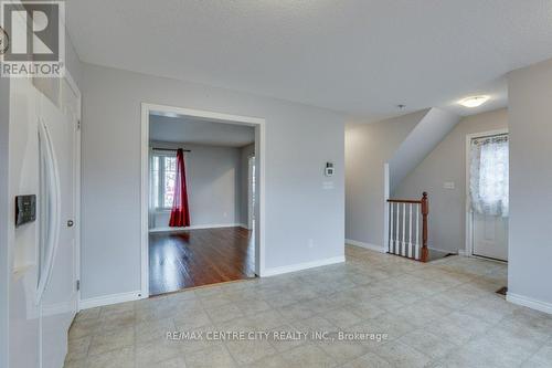 24 Pear Tree Avenue, St. Thomas, ON - Indoor Photo Showing Other Room